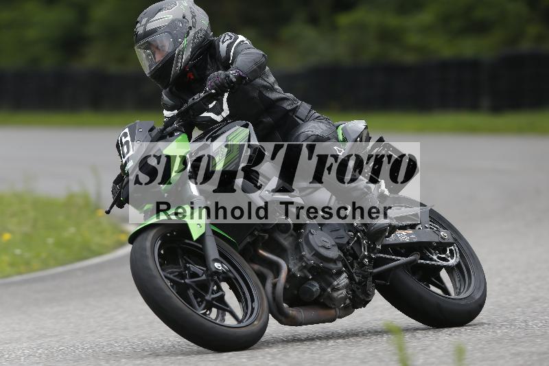 Archiv-2025/37 28.07.2025 Dunlop Ride und Test Day ADR/Einsteiger gruen/6